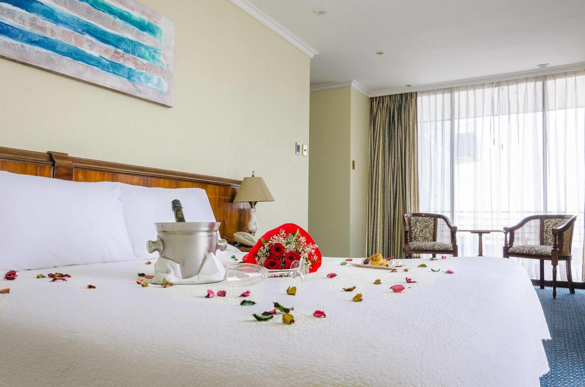 Hotel Sunfish Iquique Extérieur photo
